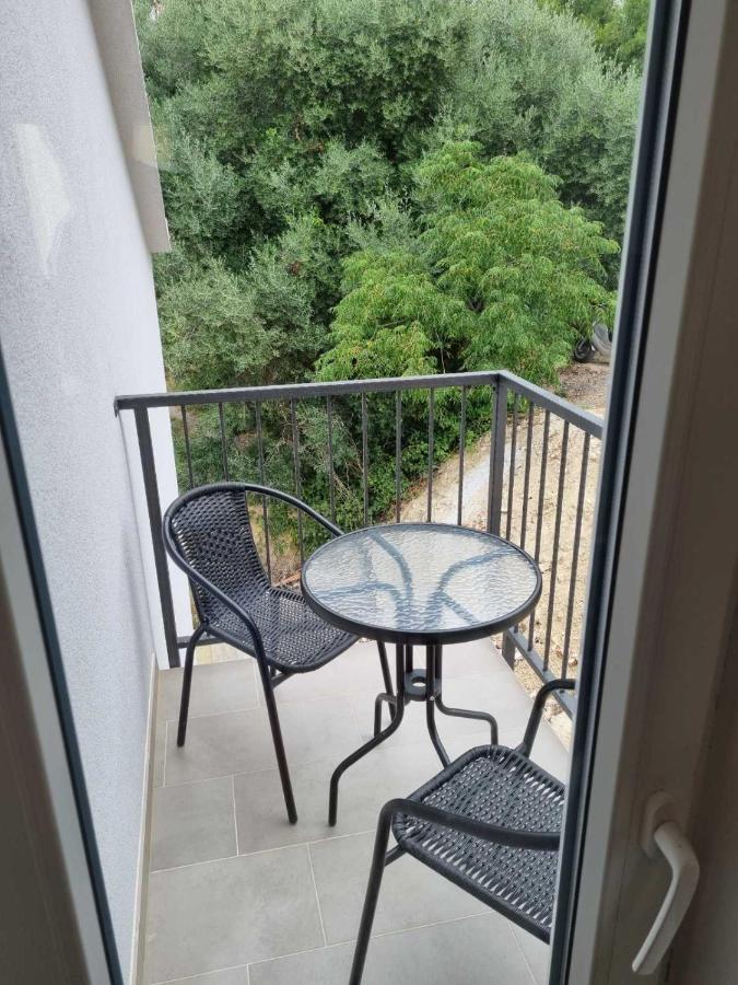 Apartmani Tolj Makarska Exterior photo
