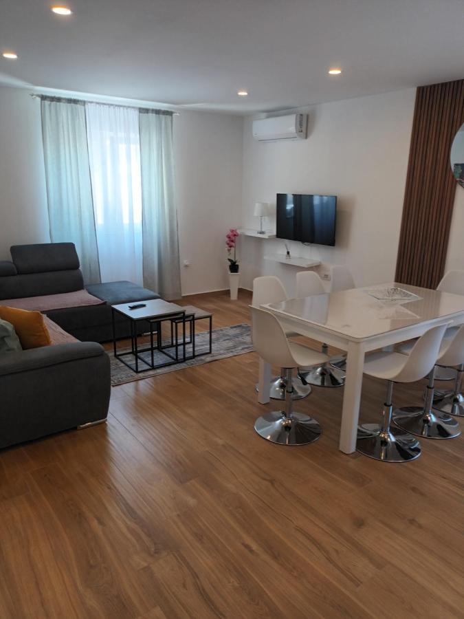 Apartmani Tolj Makarska Exterior photo